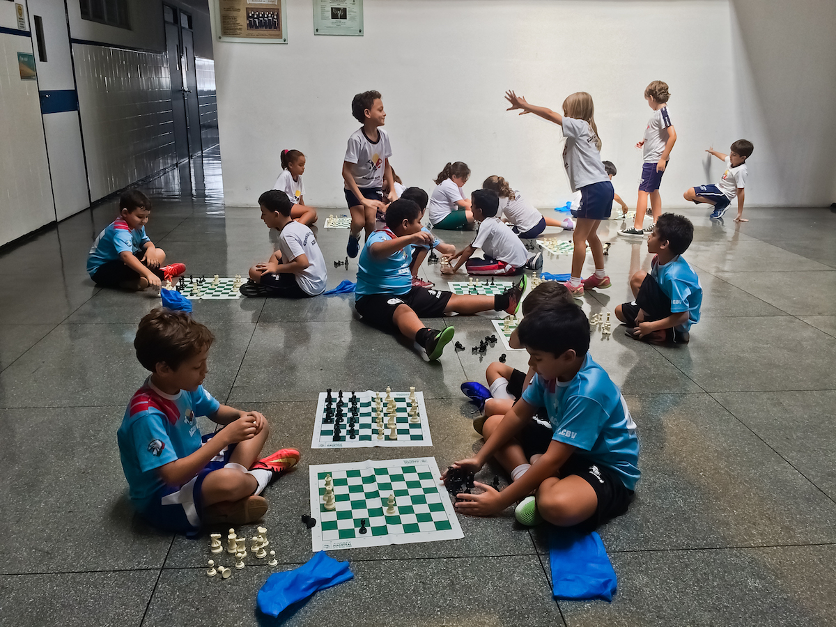 Mais do que um jogo de tabuleiro, Xadrez é uma ciência e também uma arte, by Atlética IX de Maio